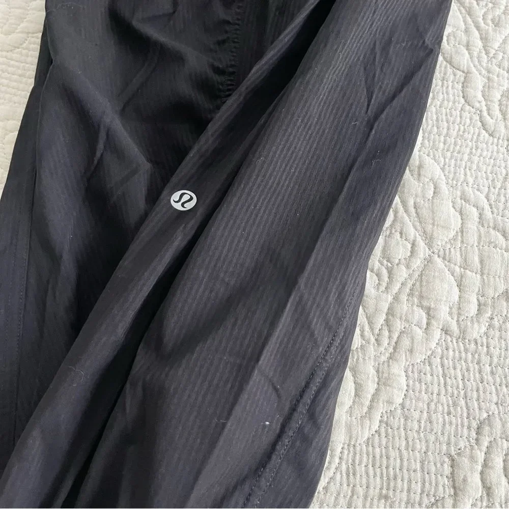 Lululemon black dance studio joggers size 8